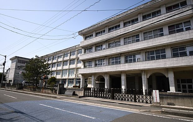 川内中学校（約2,026m）