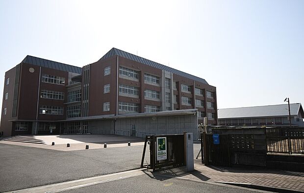 北島中学校(約1,200m)