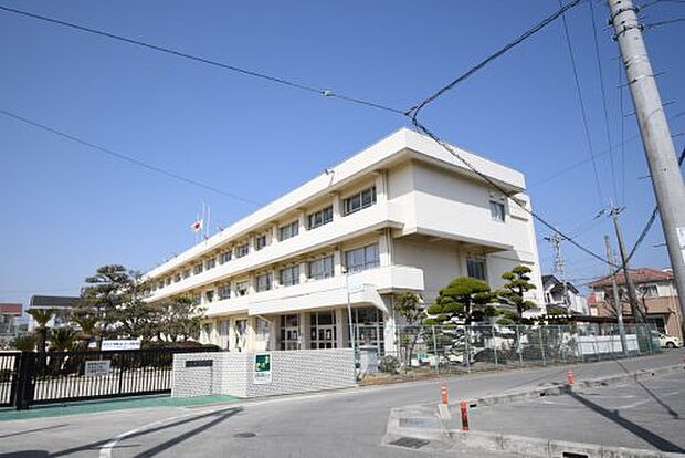 北島南小学校