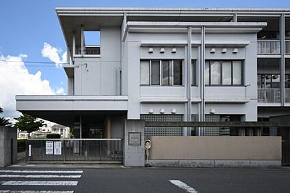 吉野川市立鴨島小学校 徒歩1200m