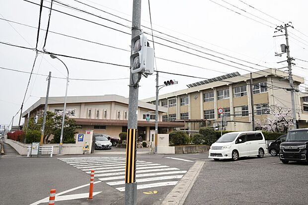 高松市立林小学校(約170m)
