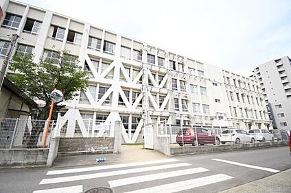 高松市立太田南小学校 徒歩683m
