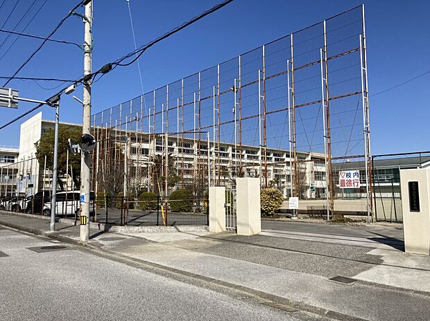 高知市立愛宕中学校(約600m)