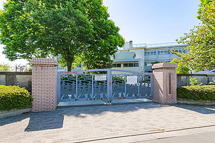 鶴ヶ島市立鶴ケ島第二小学校 480ｍ(徒歩6分。)