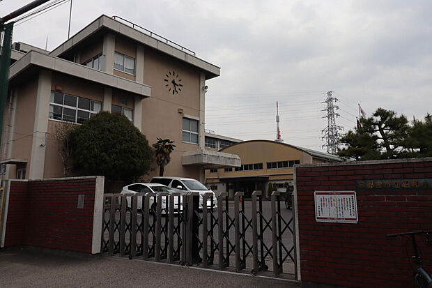 昭和小学校（約493m）