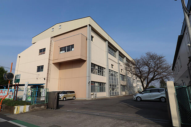 五代小学校(約690m)
