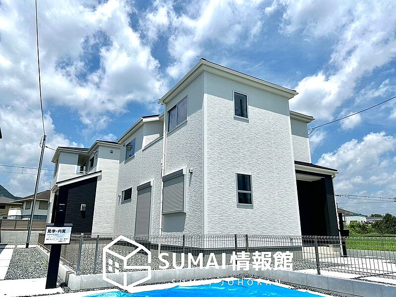 ■地域密着型店舗のSUMAI情報館は４５２件の新築一戸建情報有！■頭金０円ローン可能！■当社の住宅ローンアドバイザーは親身・親切をモットーに資金計画をご提案致します！些細な事でもお気軽にご相談下さい！