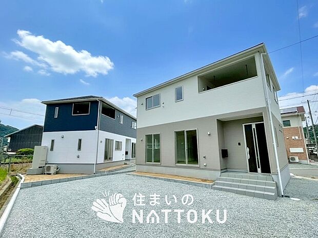 現地写真(街並み)
全2邸
駐車2台可能