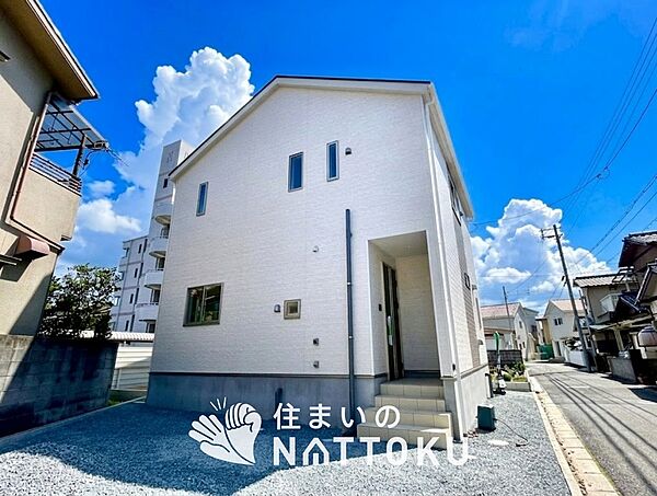 現地写真（外観）
限定１邸
駐車２台可能