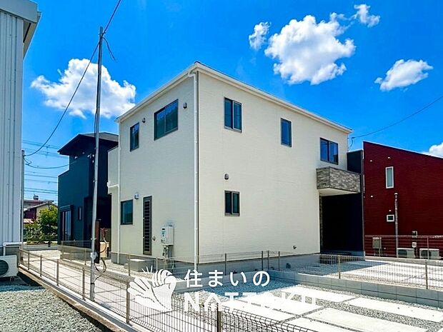現地写真(街並み)
全2邸
駐車2台可能