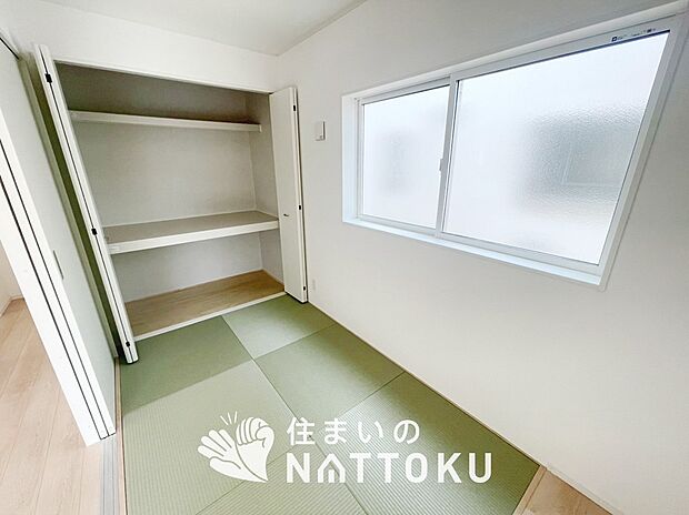 【現地写真(和室)】大壁仕様の新和室。くつろぎの空間です。