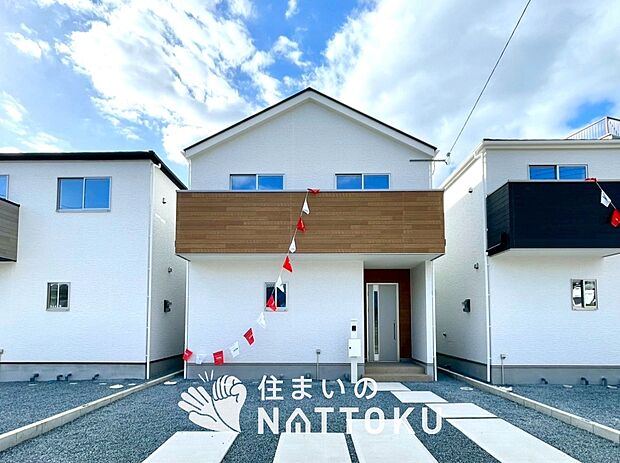 【現地写真（外観）【２号地】】断熱性、気密性を高める工夫で一年中ずっと心地よく暮らせる、高気密・高断熱です。