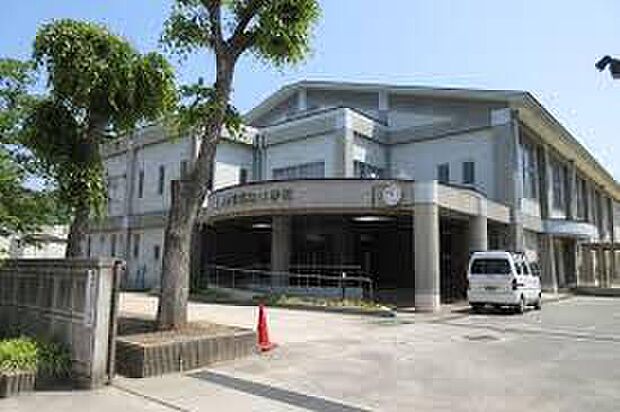 姫路市立広峰小学校（約2,000m）