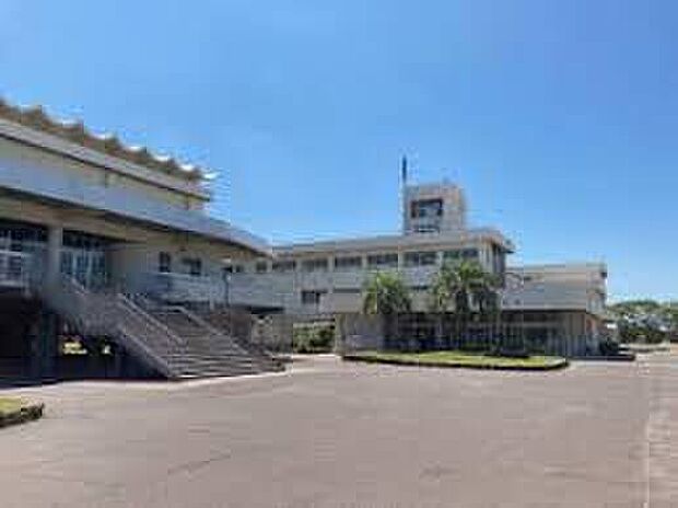 稲美町立稲美中学校(約3,200m)