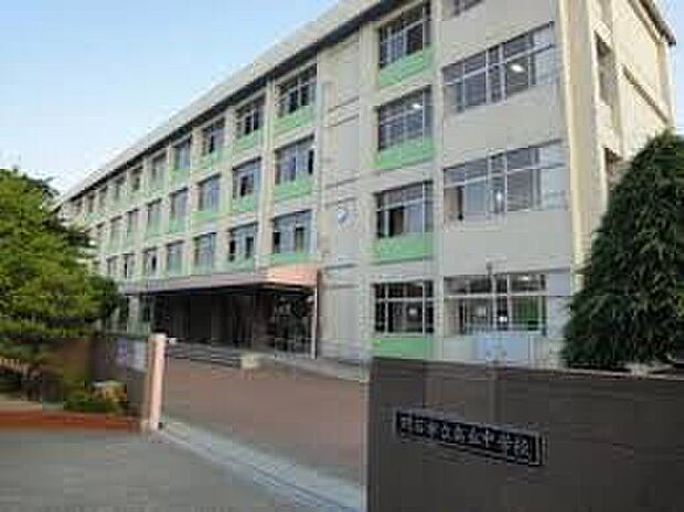 明石市立高丘中学校（約2,000m）