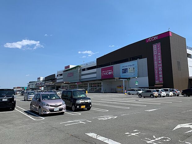 イオン姫路大津店（約760m）