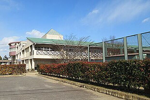 加古川市立別府西小学校（約790m）