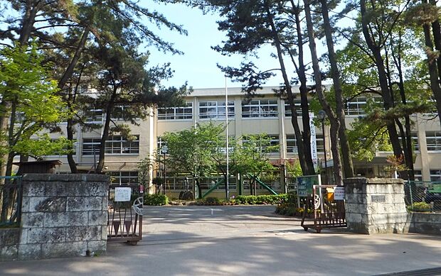 加古川市立浜の宮中学校(約2,200m)