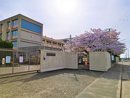 加古川市立東神吉南小学校 300ｍ(徒歩4分)