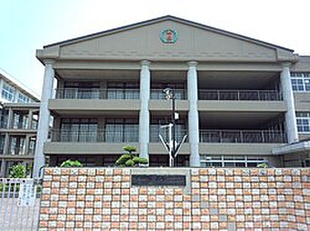 加古川市立氷丘小学校（約450m）