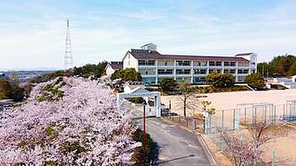 三木市立三木東中学校 2400ｍ(徒歩30分)