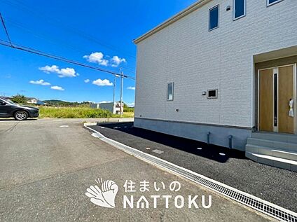 現地写真（前道含む外観）