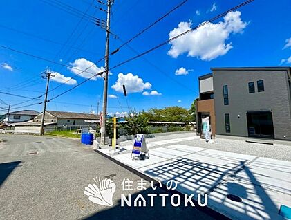 現地写真（前道含む外観）
