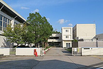 播磨町立播磨中学校 1100ｍ(徒歩14分)