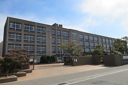 加古川市立平岡南中学校 1800ｍ(徒歩23分)