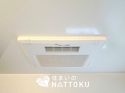 電気式浴室暖房換気乾燥機