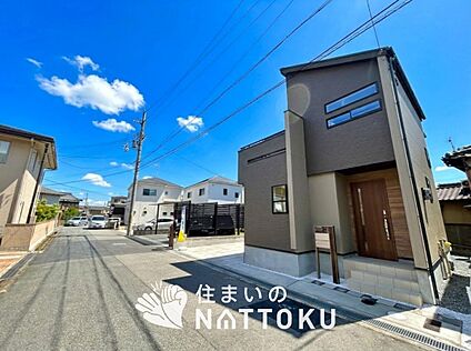 現地写真（前道含む外観）