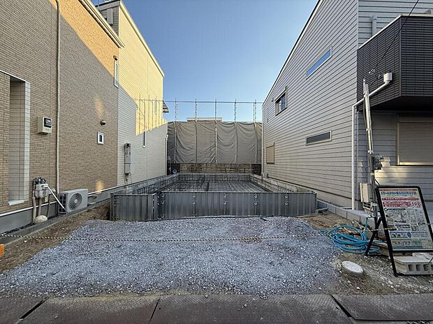 【お仕事帰りの内覧も対応可能!】
お電話で事前にご予約いただければ、平日のお仕事帰りのご案内も対応可能です。お客様のご都合に合わせて柔軟に対応いたしますので、お気軽にご相談ください!