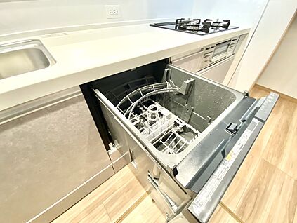 【食器洗浄乾燥機】