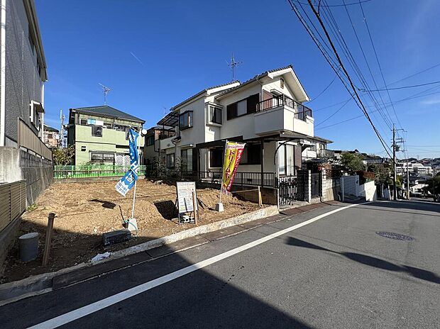 【【現地写真】】■現地はもちろん、スーパー・コンビニ・ドラッグストア・小学校・中学校などの位置確認も一緒にご案内させていただきますので、お気軽にお問い合わせください♪現地(2025年12月)撮影