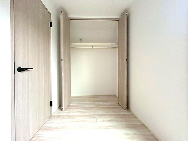 【クロゼット】各居室クロゼットつき！