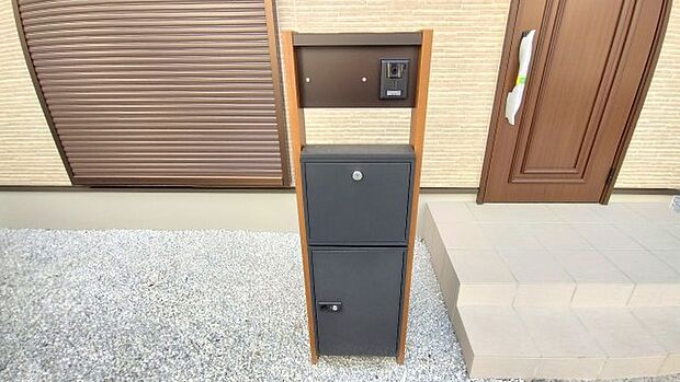 【宅配ボックス】同仕様物件の写真です