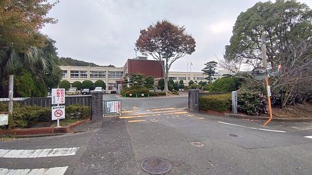 岡垣町立岡垣東中学校