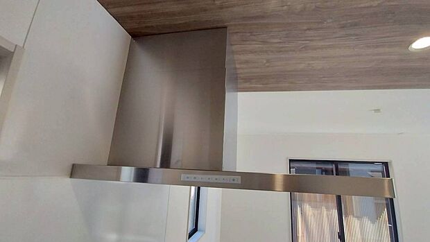 【レンジフード】同仕様物件の設備・仕様写真です。実際とは異なる場合があります。