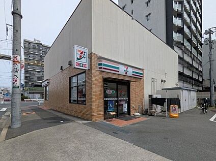 セブンイレブン 名古屋太閤通6丁目店 徒歩210m