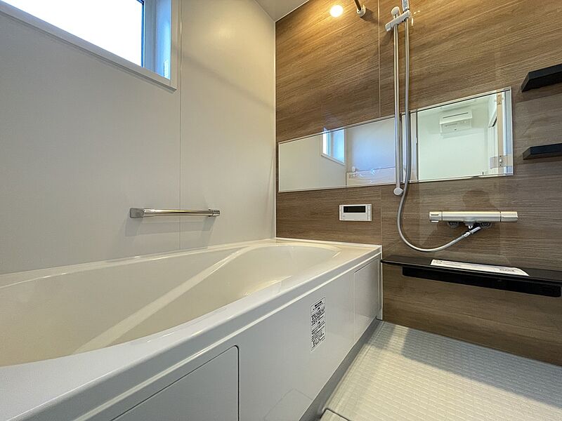 浴室　（同仕様） ■浴室暖房付きの1坪サイズ