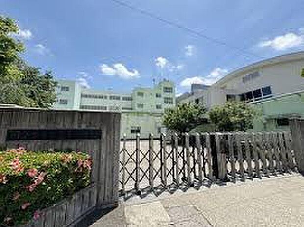 国分寺市立第十小学校（約40m）