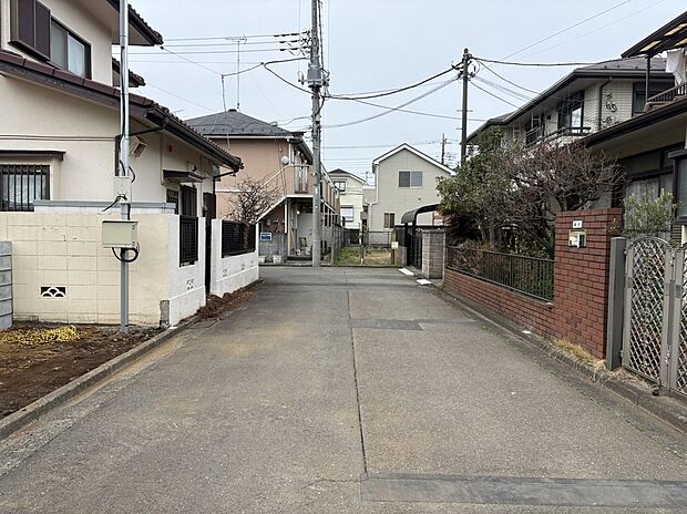 【前面道路含む現地写真】■北側幅員約5.0ｍ公道に接面