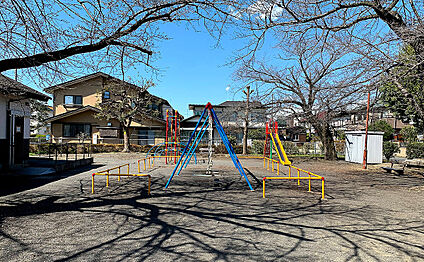 四ツ谷下東公園 160m