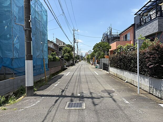 【前面道路含む現地写真】■東側 幅員約6.0m公道に接面