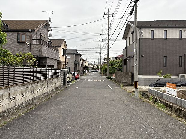 【前面道路含む現地写真】■東側 幅員約6.0m公道に接面
