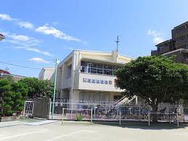 調布幼稚園(約750m)