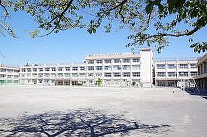 石神井西中学校 70ｍ