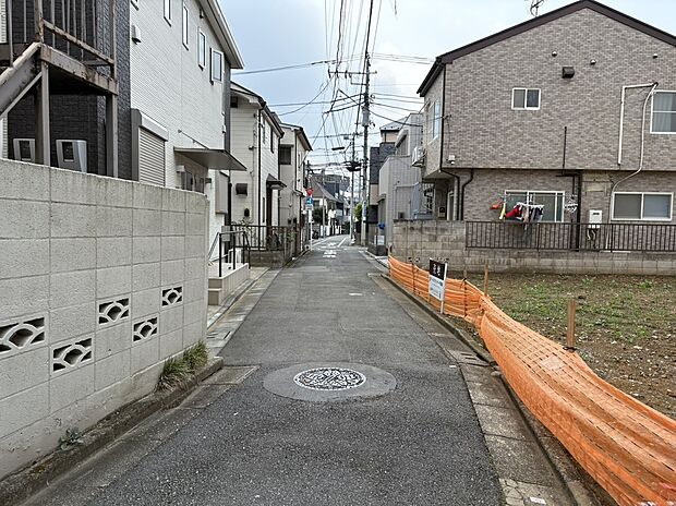 【前面道路含む現地写真】現地(2026年7月)撮影