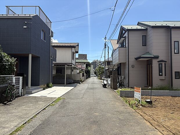 【前面道路含む現地写真】■現地(2026年8月)撮影