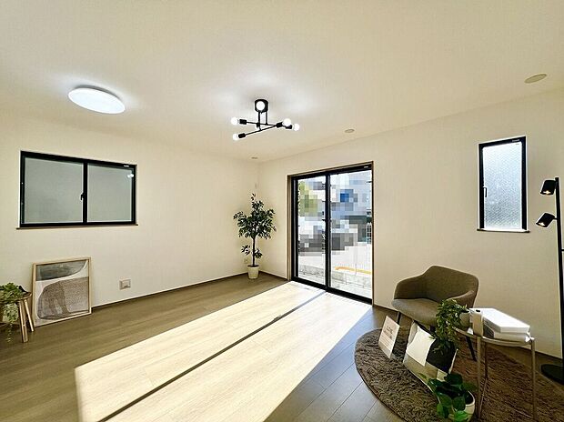 【本日ご案内可能】令和７年１１月完成済！いつでも内覧可能ですよ！